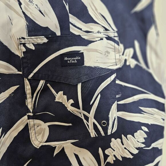Abercrombie & Fitch Stretch Swim Stretch Trunks Mens Blue and White Foiliage Siz - Picture 3 of 5